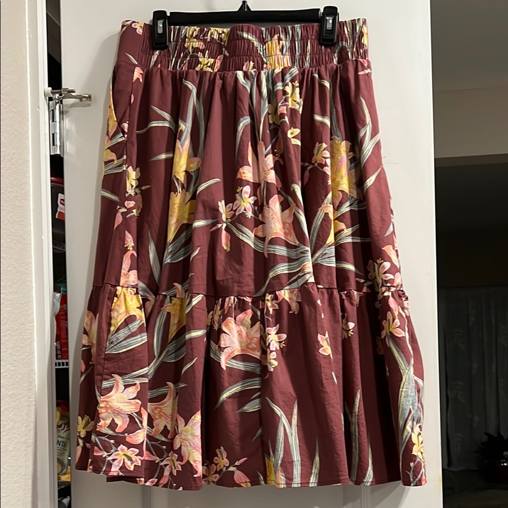 Floral poplin tiered midi skirt by Torrid
